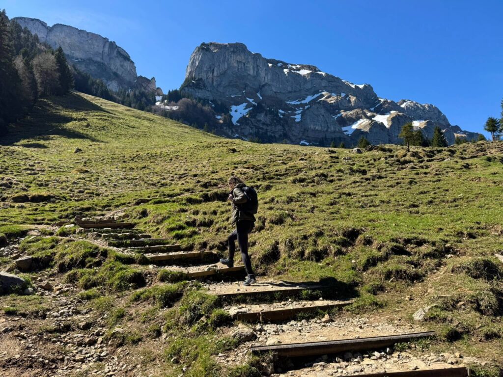 Ruta al Seealpsee desde Ebenalp: una caminata sorprendentemente completa en Appenzell