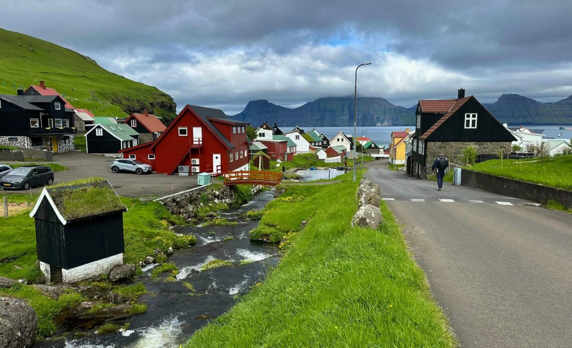 Gjogv in the faroe islands - gorge puffins and views